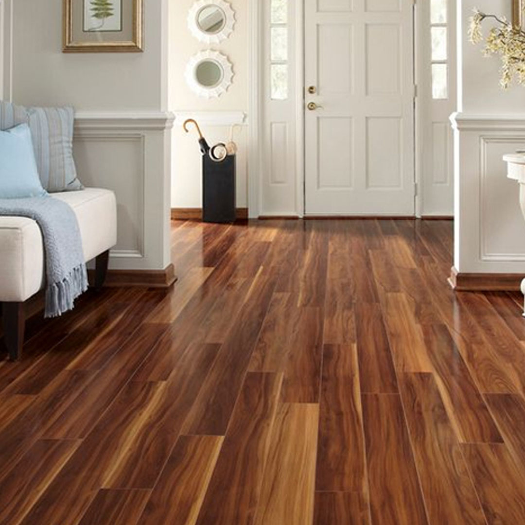 Oak Pine Laminated Wooden Flooring